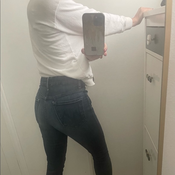 MOTHER Looker Clean Sweep High Waisted Jeans - Picture 5 of 12